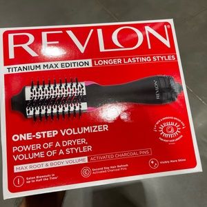 Revlon One Step Volumizer Dryer and Styler Titanium Max edition  - New